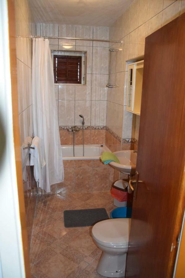 Apartman Linda Baska Voda Bagian luar foto